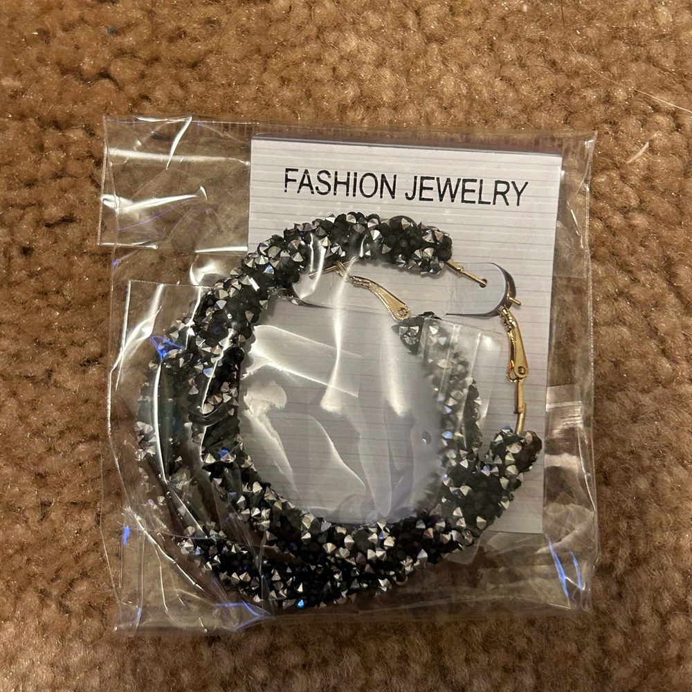 💙Black and Silver Rhinestone Hoops